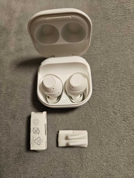 Casti Samsung Buds FE