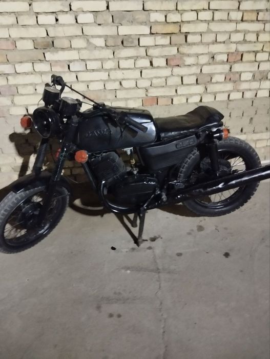 Продаю ява 350 . Находу.  Гарантия что мот зверюга.