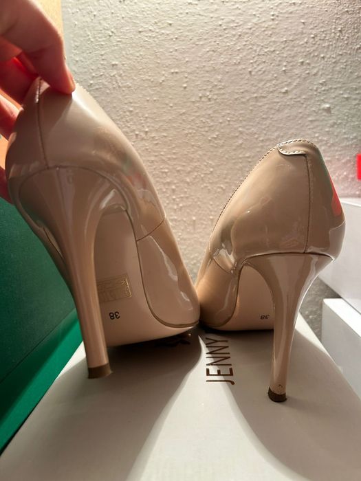 Pantofi stiletto mărimea 38