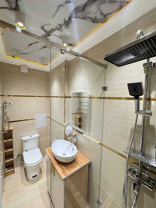 Продаётся  3-комнатная квартира. Шота Руставели. Яккасарайский район.