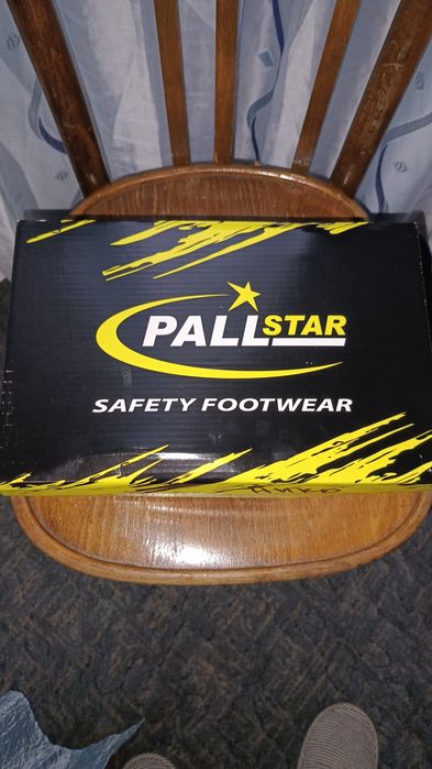 Работни обувки pall star 42 номер цена 15 eur