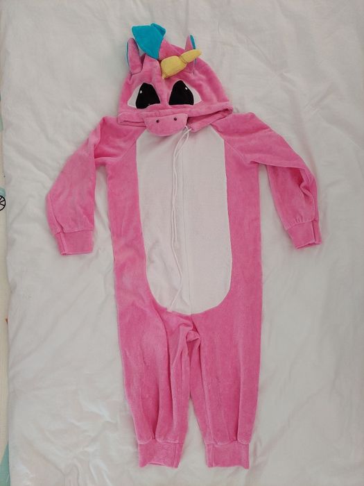 Детский и взрослый комбинезон единорог