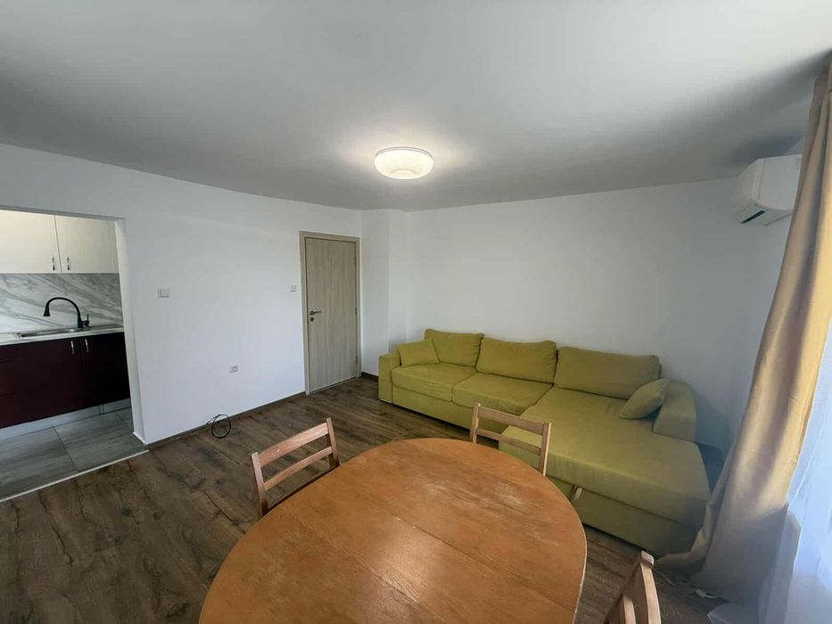 Дава се под наем Тристаен апартамент в Аксаково - 100 кв.м за 500 € - Снимка #2