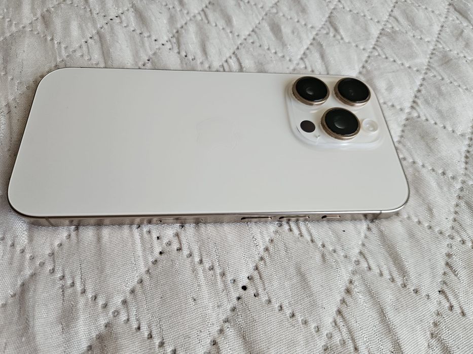 Iphon 16 pro gold 128gb