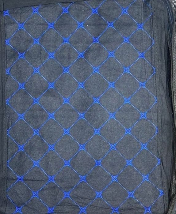 Чехлы для автомобиля, универсальные.