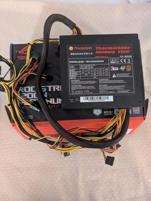 Sursa Thermaltake 530W