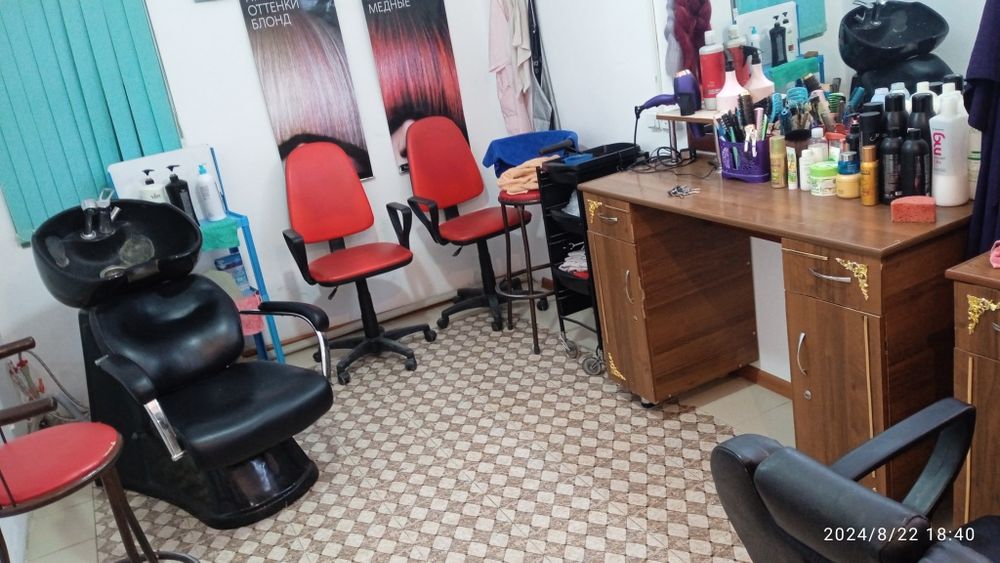 Мебель для салона комплект