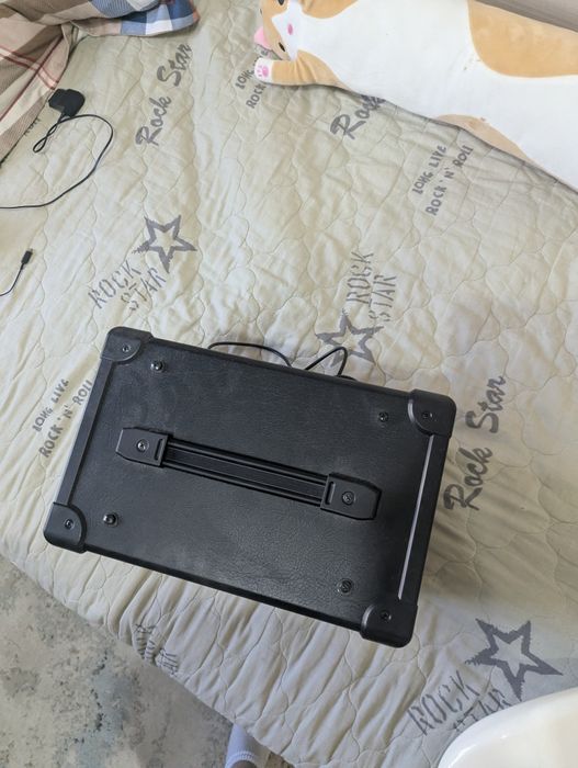 Продам новую гитару и комбик