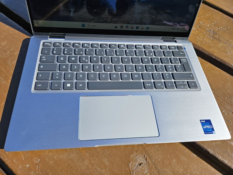 Dell Latitude i5-1245u vPro, ecran tactil