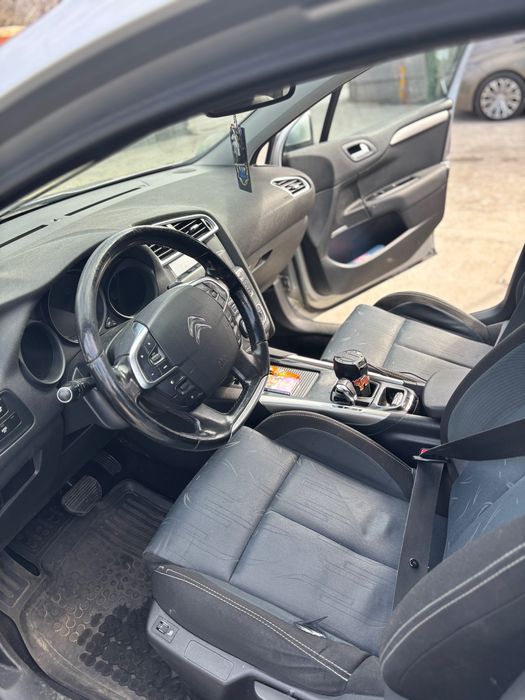 Vând Citroen c4 2011