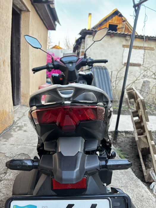 Скутер Click QT-50