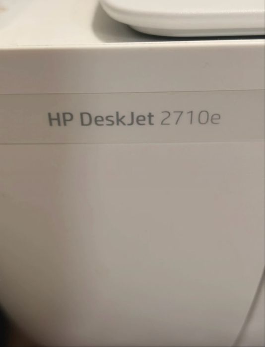 Vand imprimanta HP deskjet 2710e