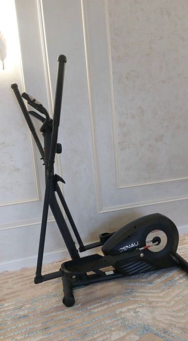 Продаю тренажер эллипс
