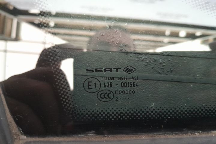 GEAM USA FATA DREAPTA 43R-001564 43R-001564 Seat Ibiza a 4-a generati