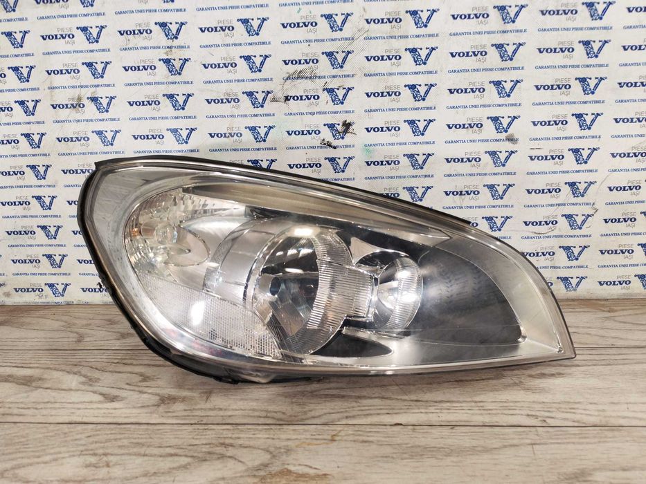 Far HALOGEN DREAPTA original VOLVO S60 V60 2010 - 2013