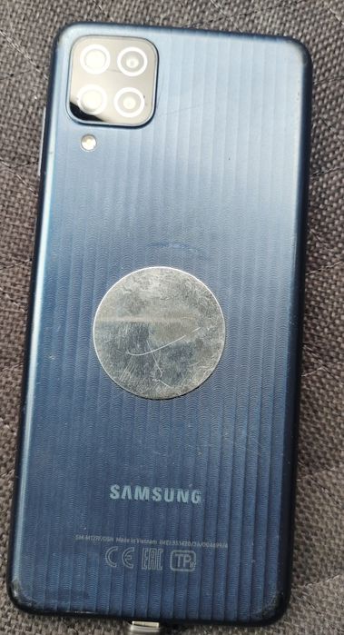 Samsung M12 sotiladi 300 ming sòm