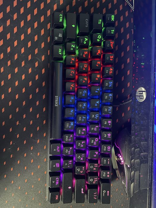 Клаватура strike