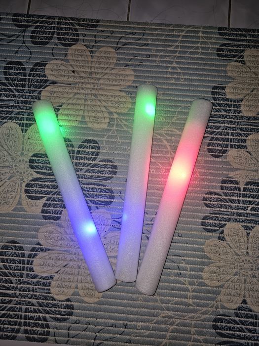 Baghete luminoase pentru petrecere