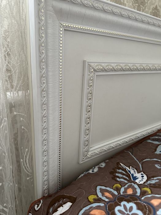 Продам две кровати с матрасами