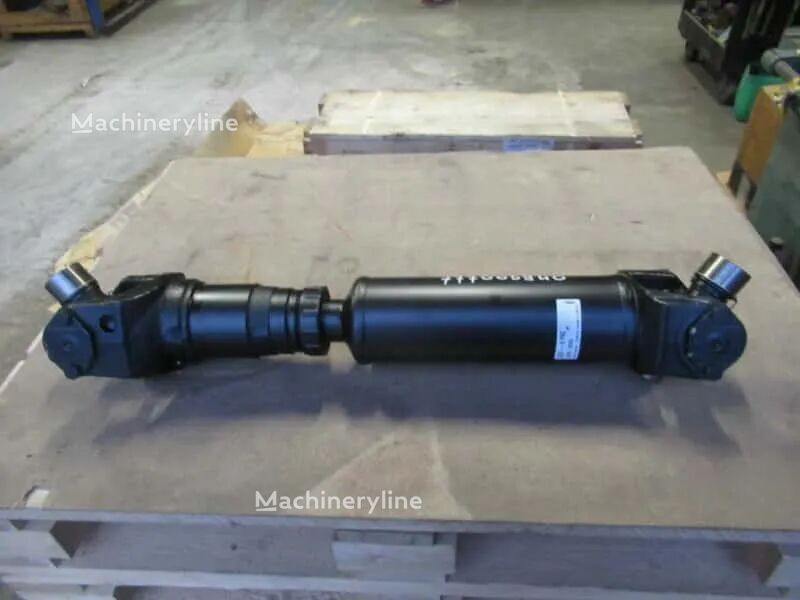 Ax cardanic pentru excavator Caterpillar