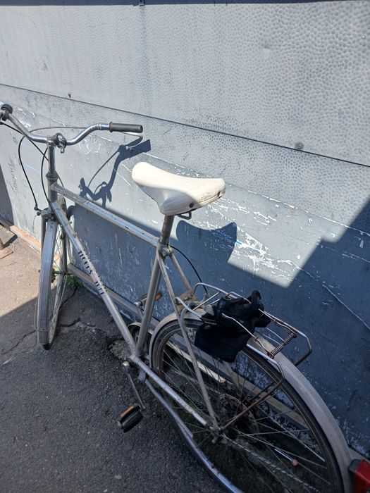 Vand bicicleta adulti .pret 270 lei