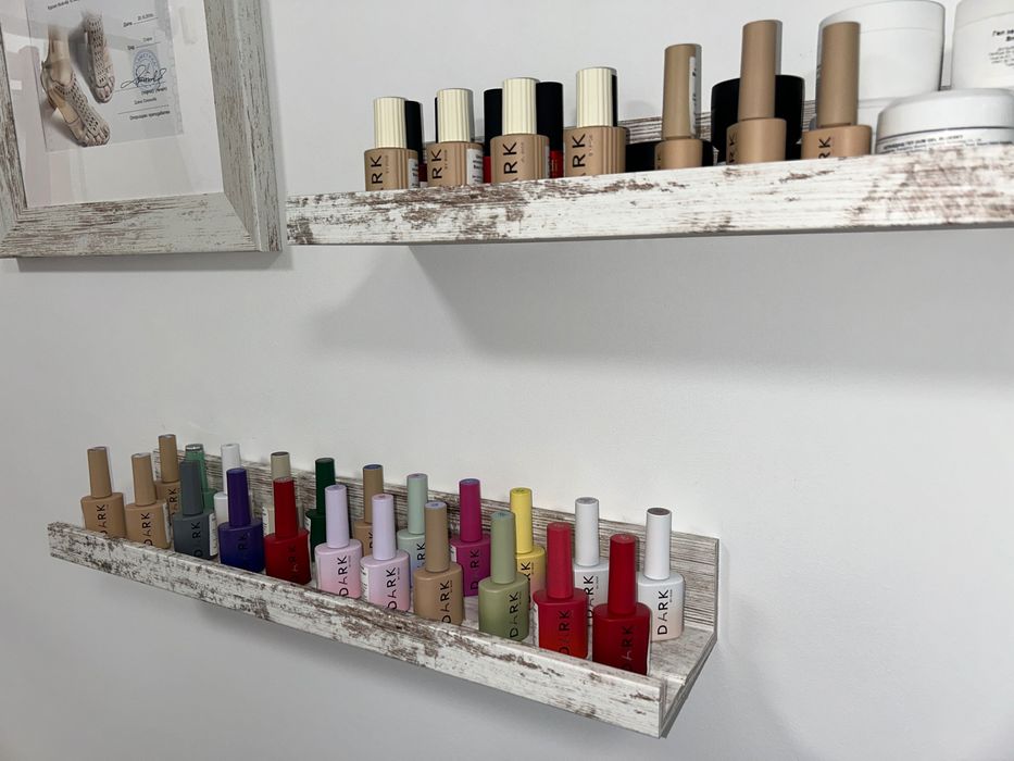 Маникюр и педикюр