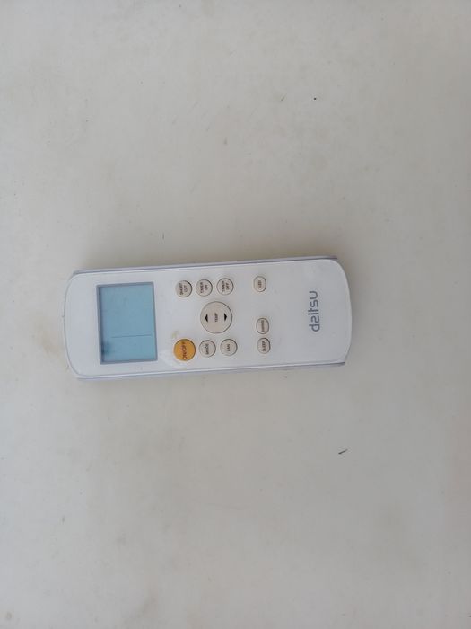 Telecomanda aer conditionat Daitsu. Testata