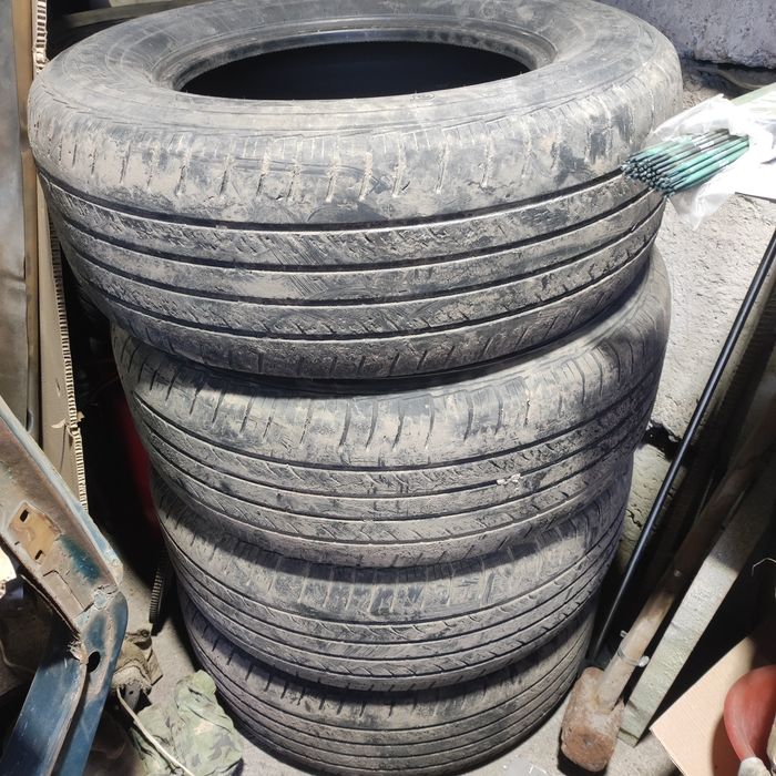 Летние шины Максис на 17