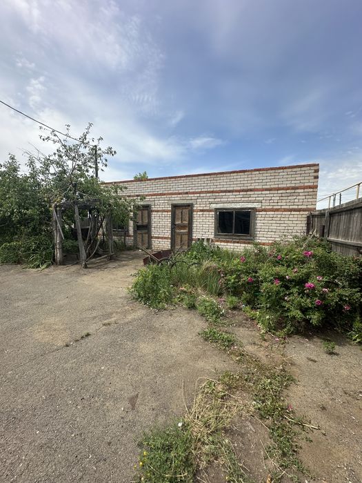 Продам квартиру в двухквартирном доме