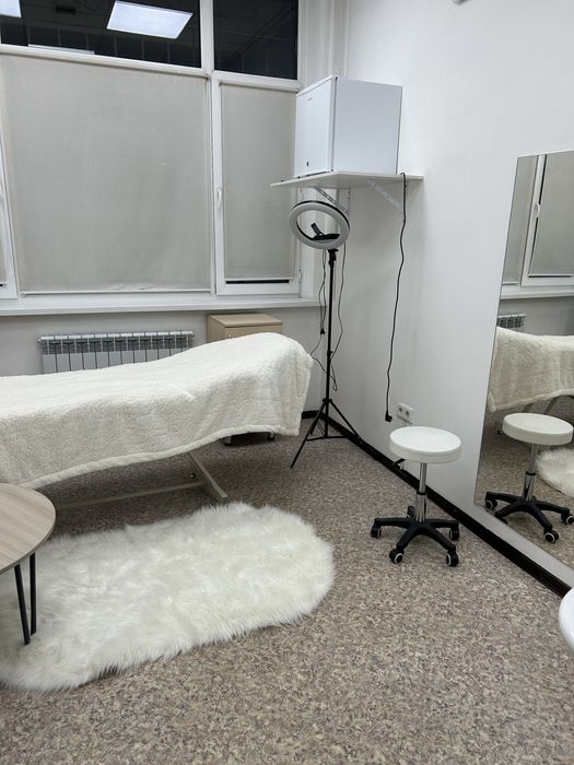 Ищу напарницу в кабинет