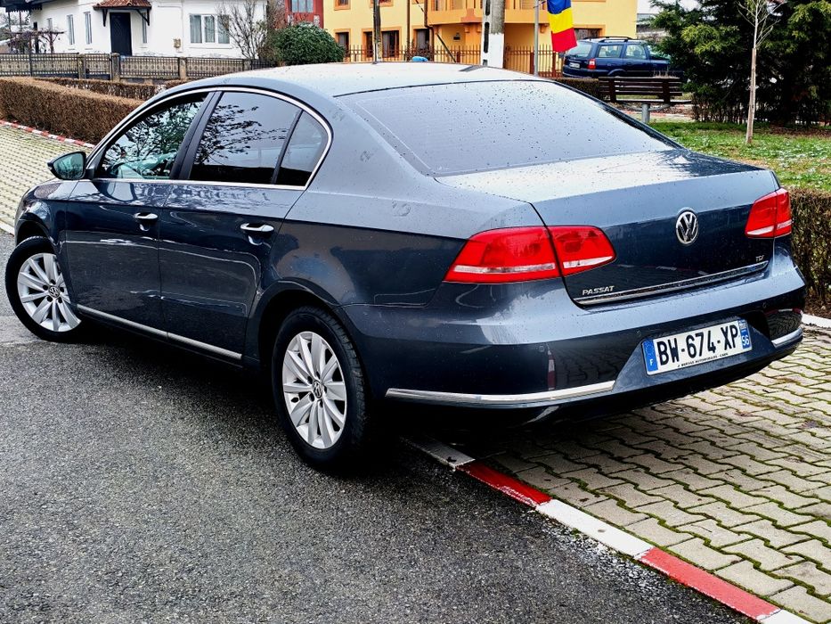 Va Passat 2012 €5