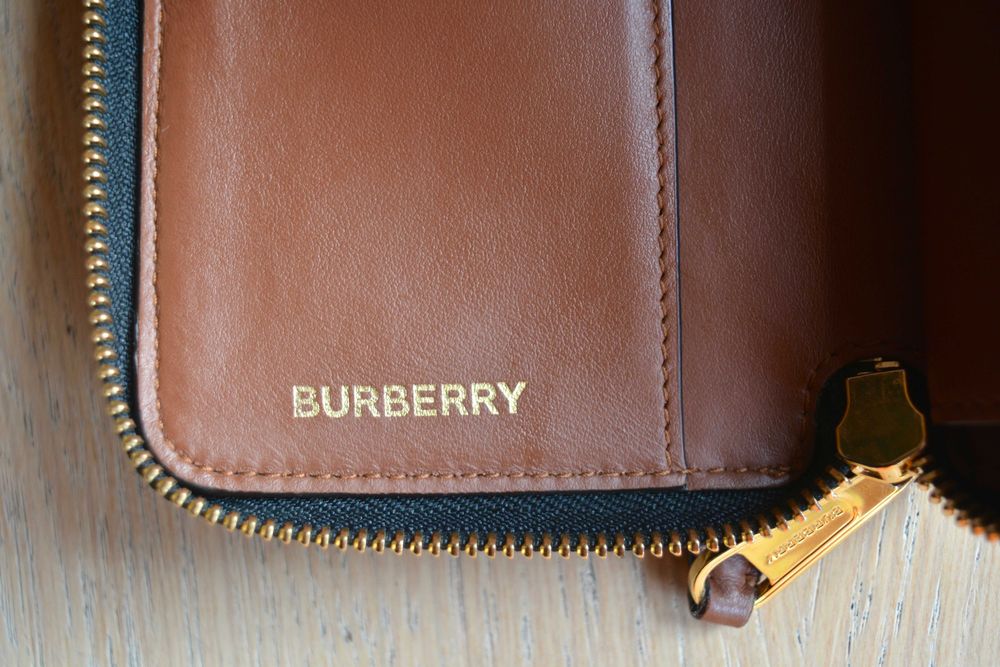 Оригинално портмоне Burberry