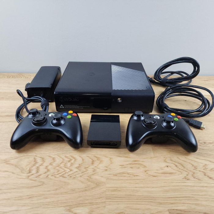 Xbox360 E ( Aurora )