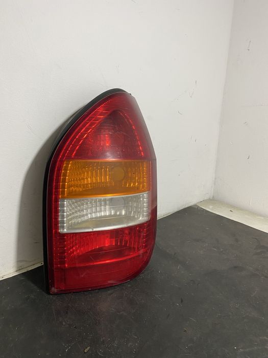 Stop dreapta spate Opel Zafira 1998-2005 lampa spate