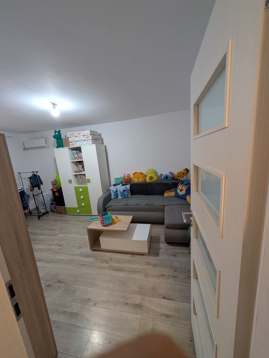 Vand apartament 3 camere zona soarelui