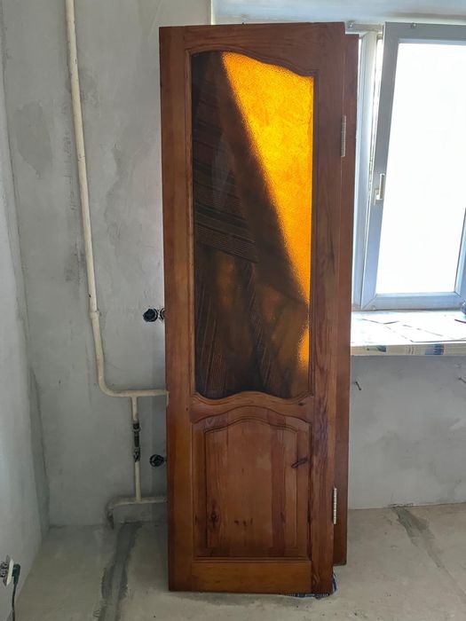 Продам межкомнатные двери