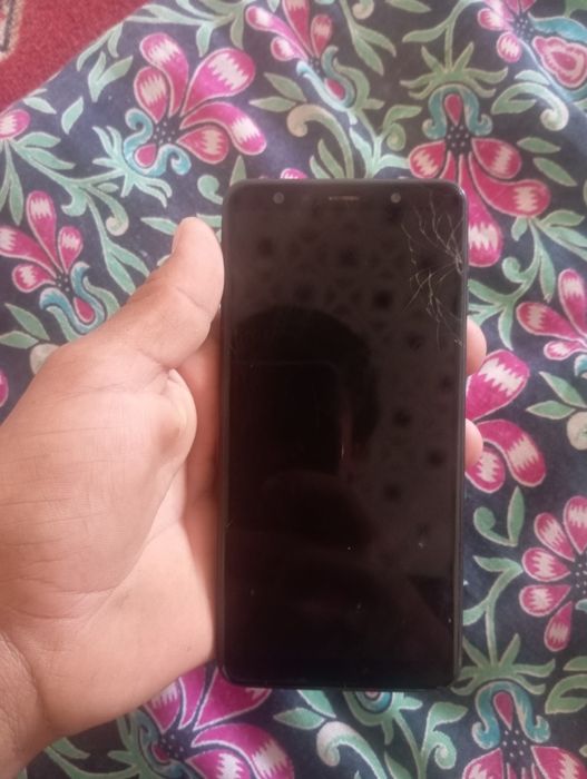 Samsung A7 xotira 64 4 narxi 500 kelishamz