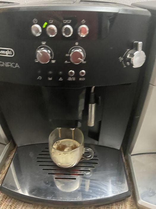 Expresor cafea Delonghi magnifica eco