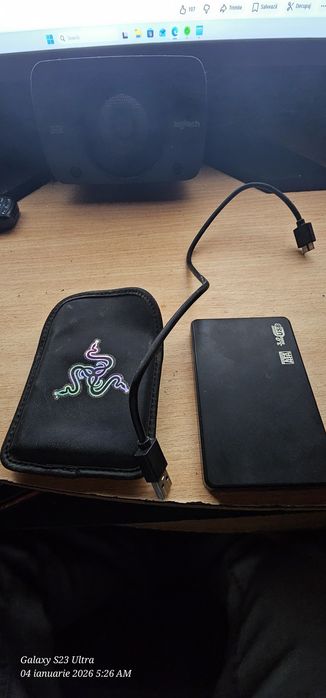 Hdd extern 500 giga cu husa-99lei