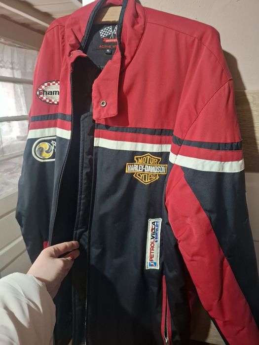 Vând geacă pentru bărbați Harley-Davidson!