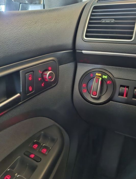 Volkswagen Touran 2.0 tdi 2012