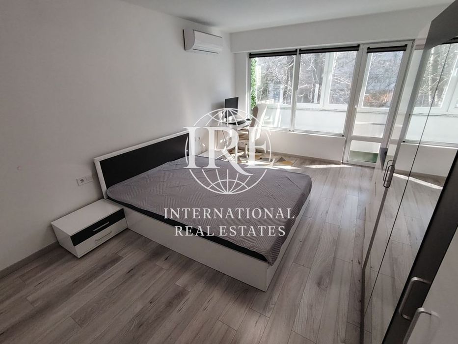 Продава се Четиристаен апартамент в Варна, Левски - 82 кв.м за 1427 €/кв.м - Снимка #4