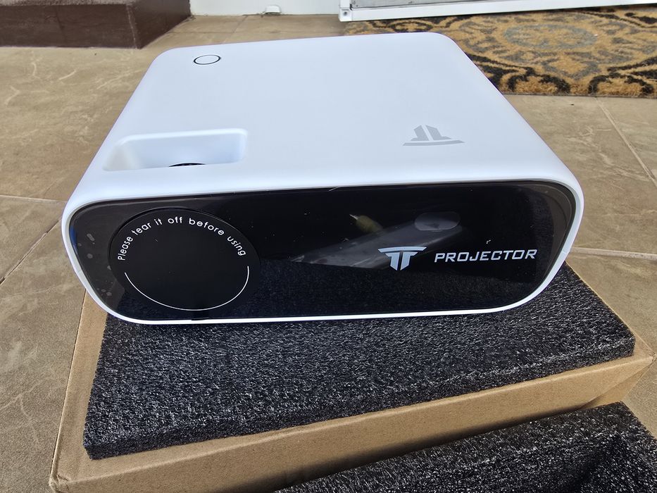 Vand Proiector AT M269