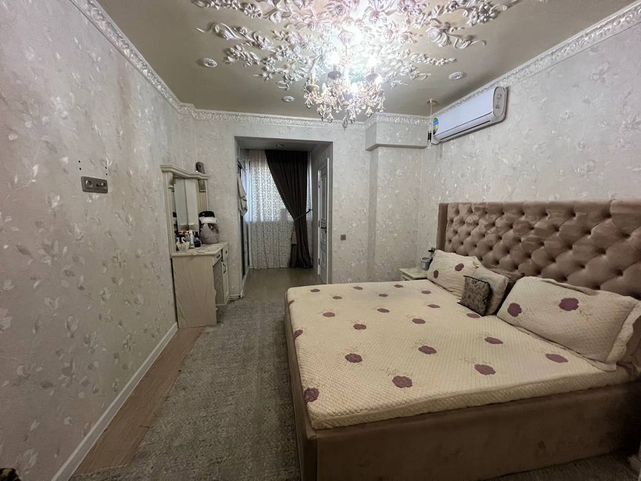 Durujba Qoratosh 3+2 Hona 1 etaj /9  80+80 kv