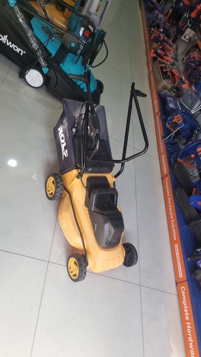 Газонакосилка электрическая