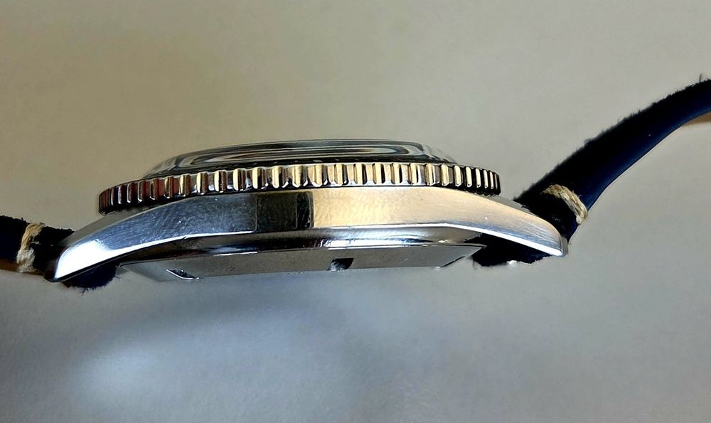 Oris Sixty Five Navy Blue 42mm