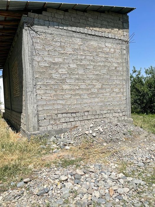 Уй сотилади. Жомбой.