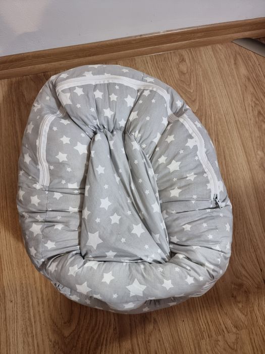 Възглавница за кърмене, бебешки барбарон