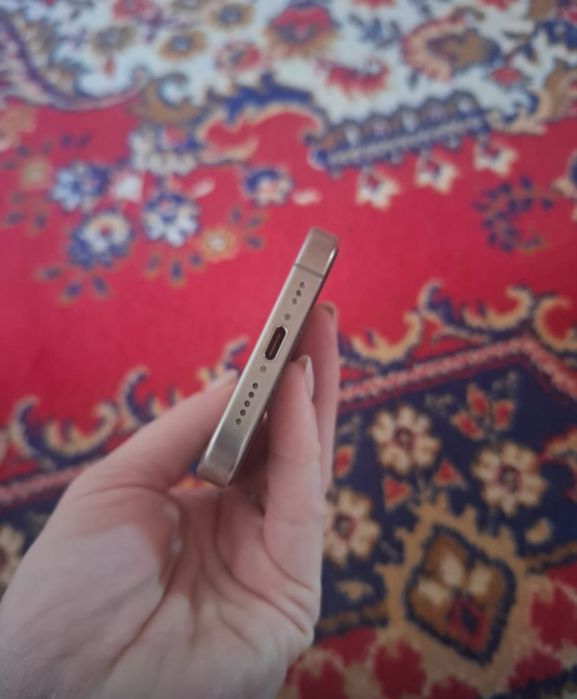 Продам айфон 15 про 128