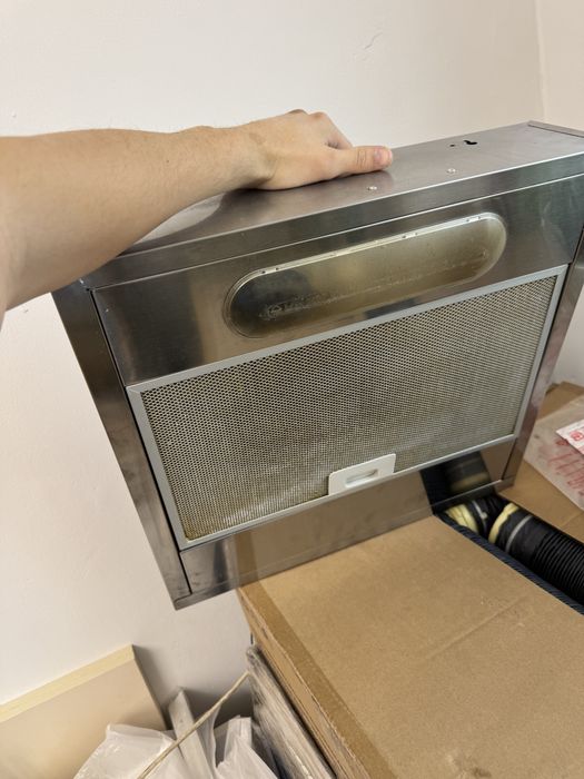 Электрическая вытяжка